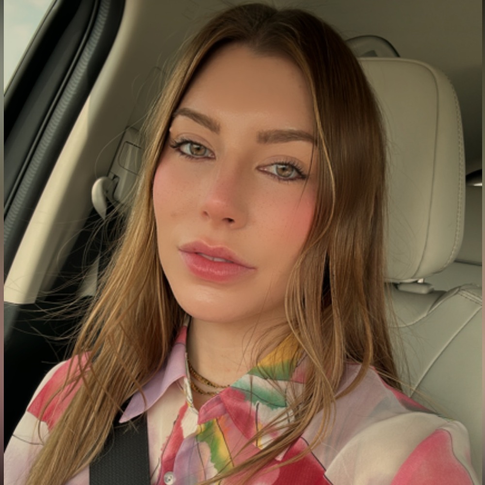 Meet your Posher, Jessica